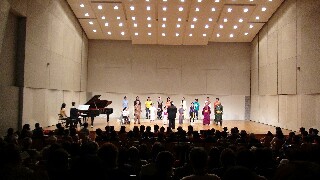 zou_cocert_2014-2-2_3rd_1610001.jpg